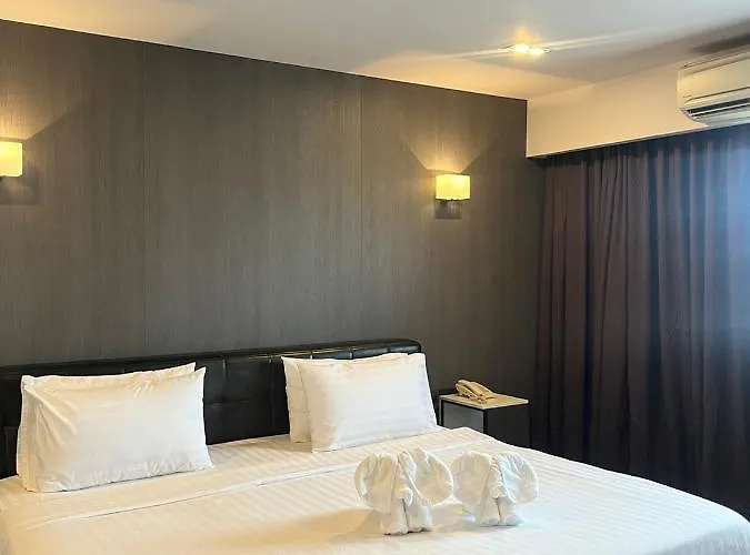 Hotel 14 Living 3*