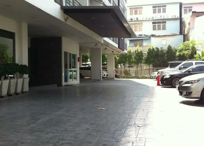 14 Living 3* Bangkok