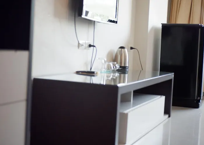 Hotel 14 Living 3*