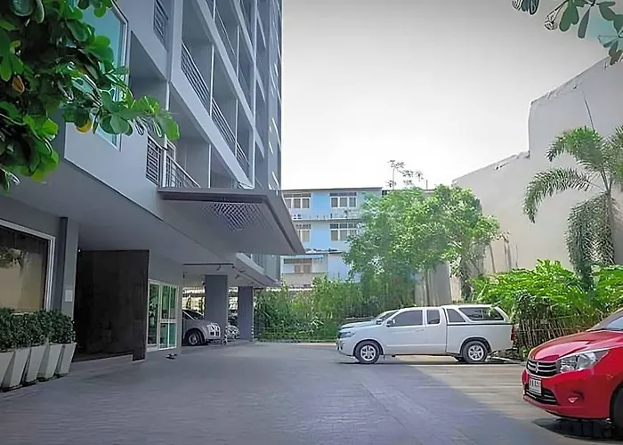 14 Living بانكوك