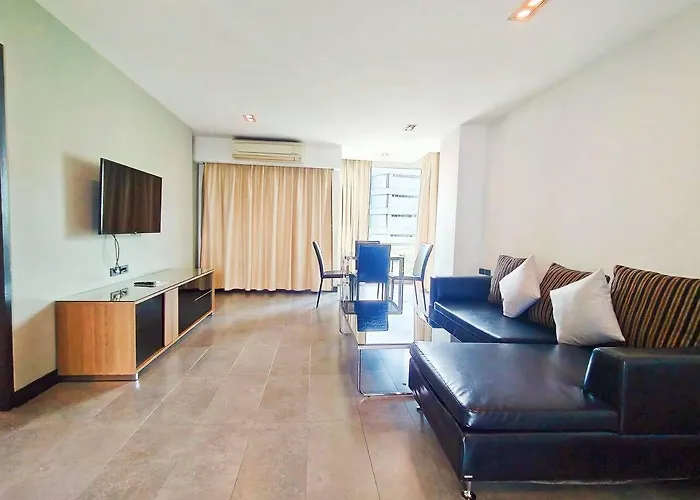 فندق 14 Living 3*